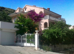 Отель Villa Calypso  Трогир
